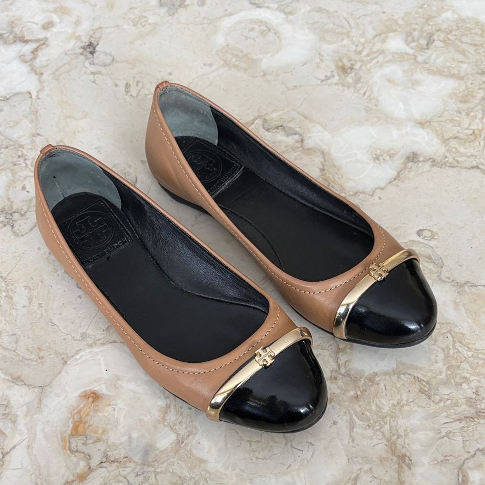 Tory Burch Pacey Leather Ballet Flats - Classic & Chic!